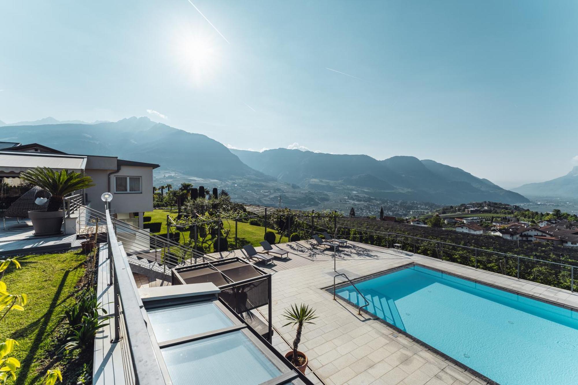 Appartement-Hotel Beatenhof Tirolo Exteriör bild